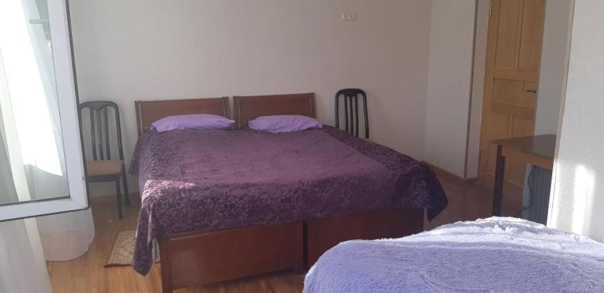 Center Hotel Goris Exterior photo