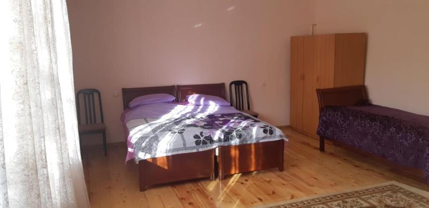 Center Hotel Goris Exterior photo