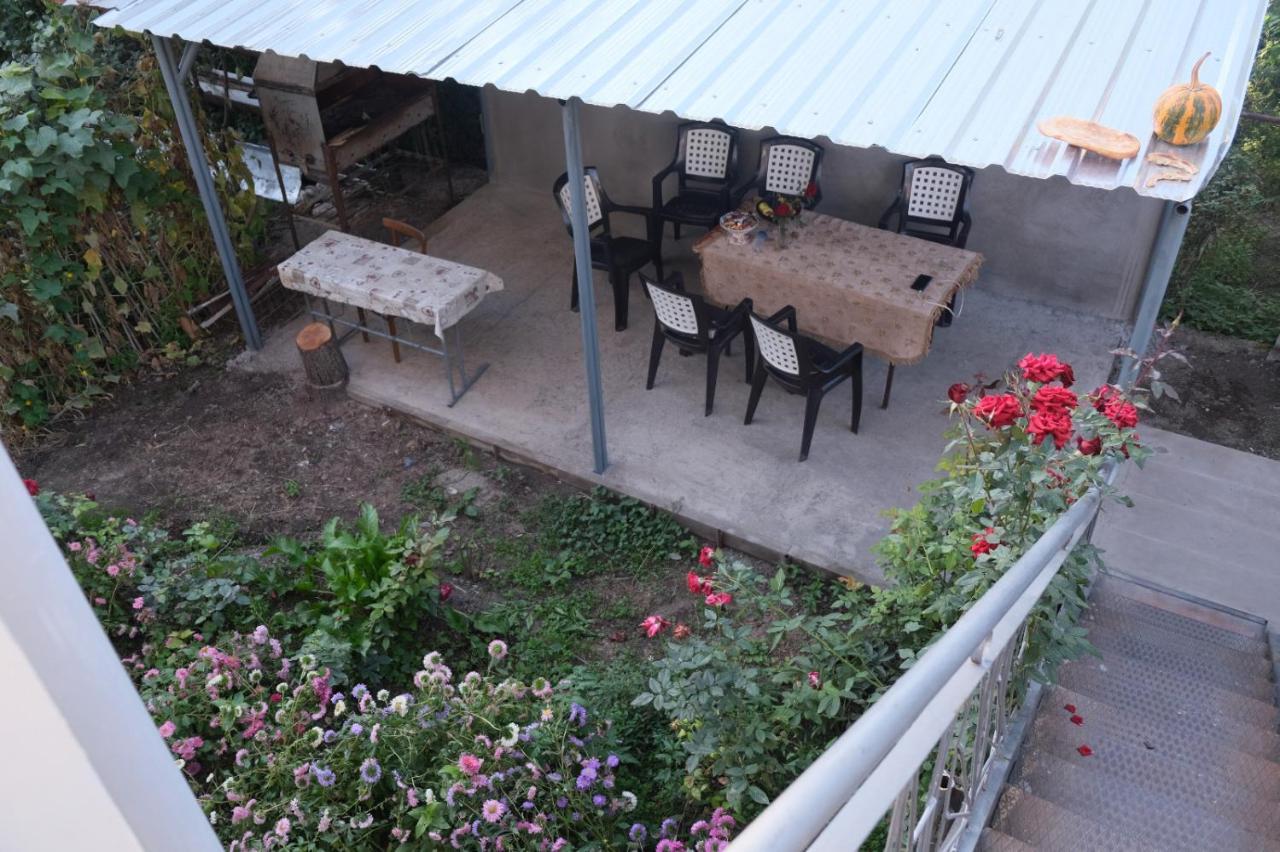 Center Hotel Goris Exterior photo