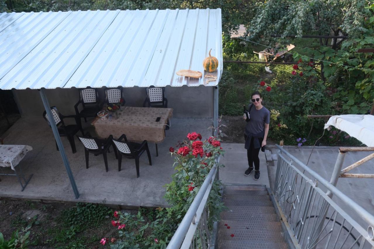 Center Hotel Goris Exterior photo