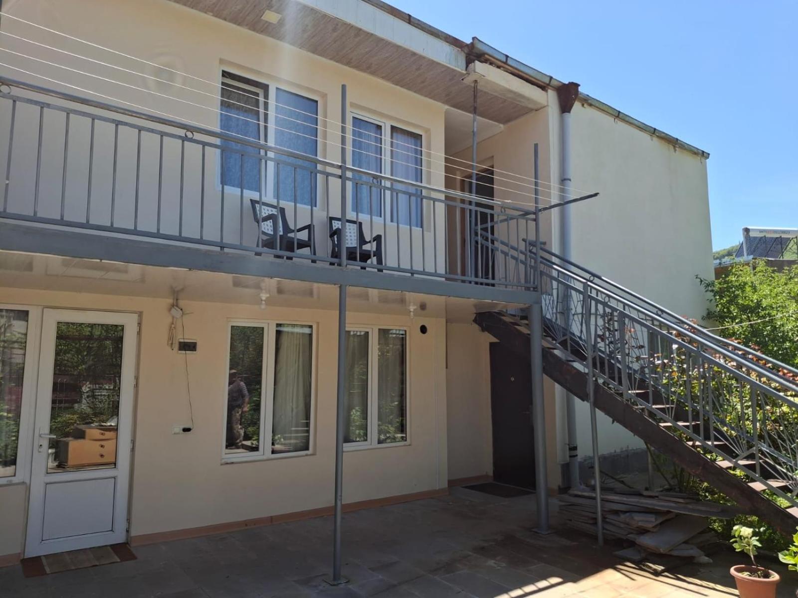 Center Hotel Goris Exterior photo