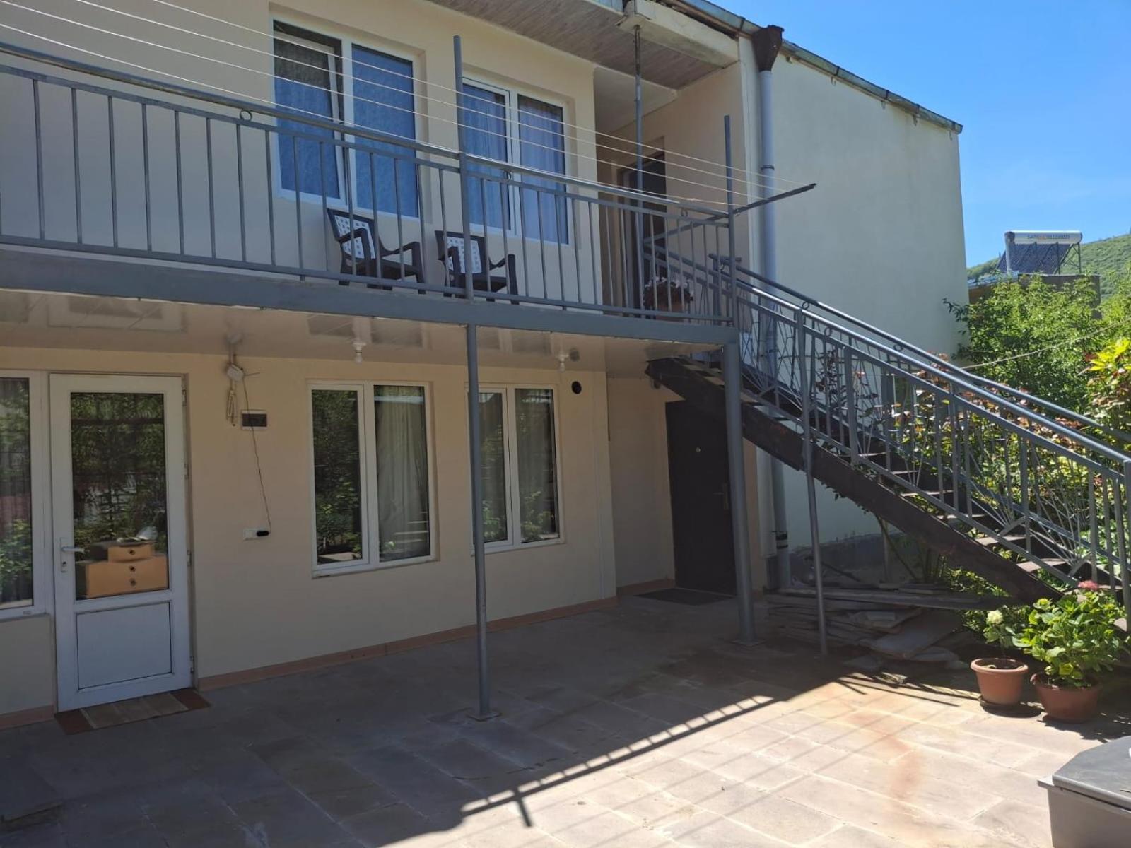 Center Hotel Goris Exterior photo