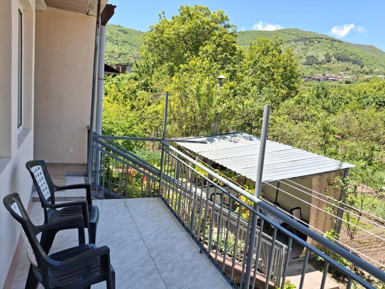 Center Hotel Goris Exterior photo