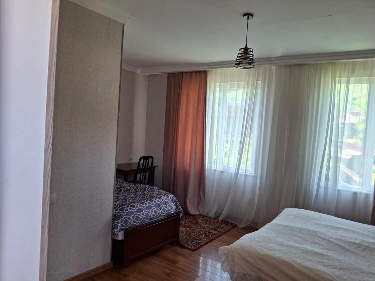 Center Hotel Goris Exterior photo